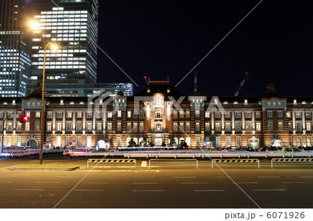 東京駅　夜景 6071926