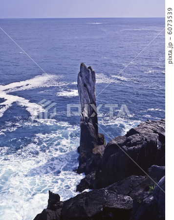 宮城県、唐桑半島の巨釜半造 6073539