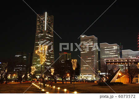 横浜みなと未来地区の夜景 横浜みなと未来地区の夜景 6073572