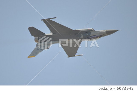 F-16 F-16 6073945