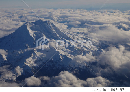 Mt. Rainier from the sky 6074974