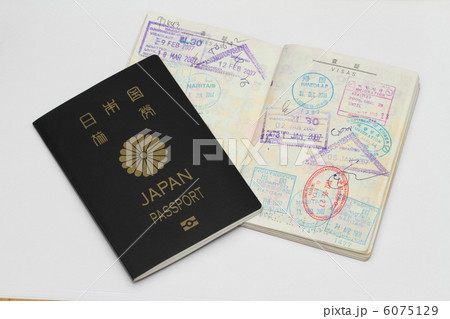 パスポートとパスポートの査証 6075129