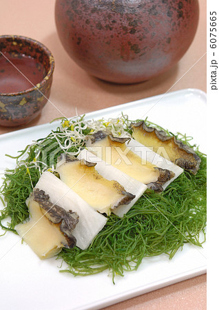 おいしい蒸しアワビの酒蒸し おいしい蒸しアワビの酒蒸し 6075665