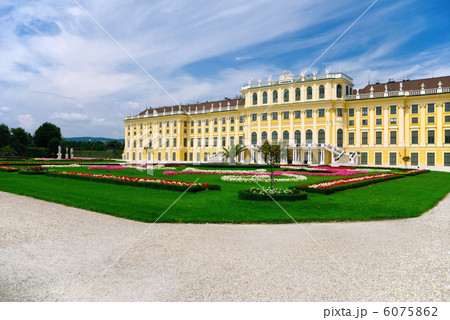 Schonbrunn Palace in Vienna. Austria 6075862