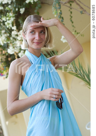 Young woman outdoors 6078685