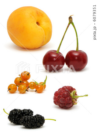 set fruits isolated on white background set fruits isolated on white background 6079351