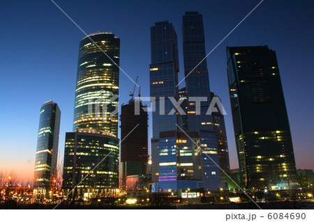 night  skyscraper building 6084690