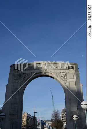 ニュージーランド　追憶の橋 6088402