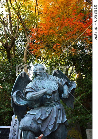 紅葉と天狗 6088810