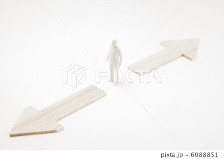 人模型と矢印 人模型と矢印 6088851