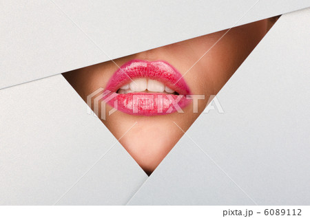 Beautiful female lips Beautiful female lips 6089112