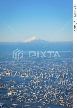 東京湾岸と富士山 6090710