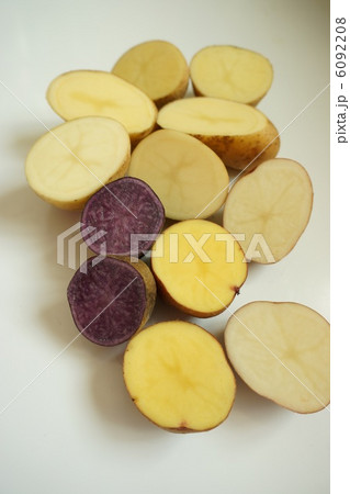 カラフルなジャガイモ 6092208