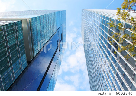 ビルの谷間(グラントウキョウサウスタワー、パシフィックセンチュリープレイス丸の内) ビルの谷間(グラントウキョウサウスタワー、パシフィックセンチュリープレイス丸の内) 6092540
