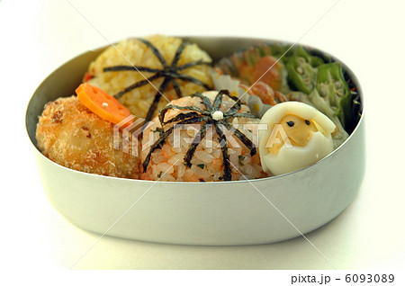 手まりおにぎりのお弁当 6093089