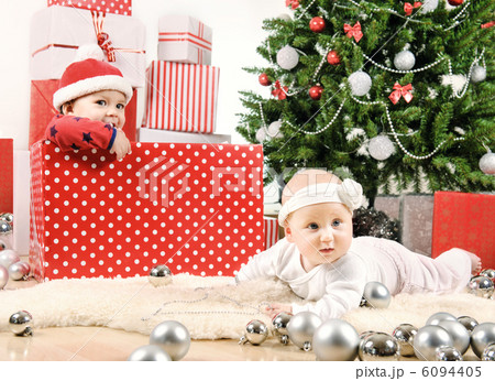 Two Christmas baby 6094405