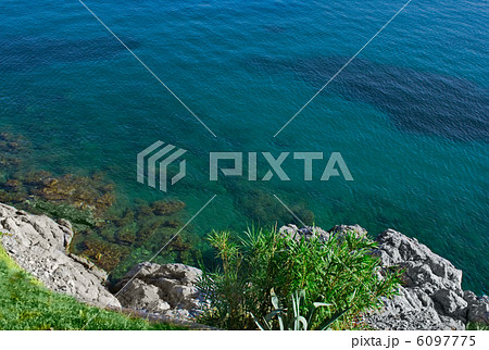 blue sea  6097775