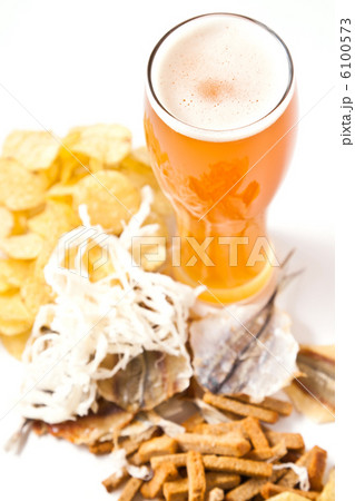 beer with snack beer with snack 6100573