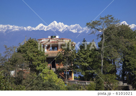 ナガルコット村とヒマラヤ連峰 6101021