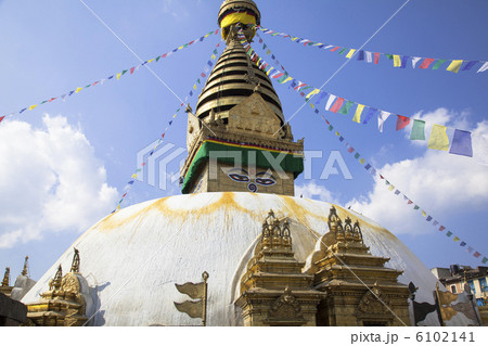 カトマンズのスワヤンブナート寺院 6102141