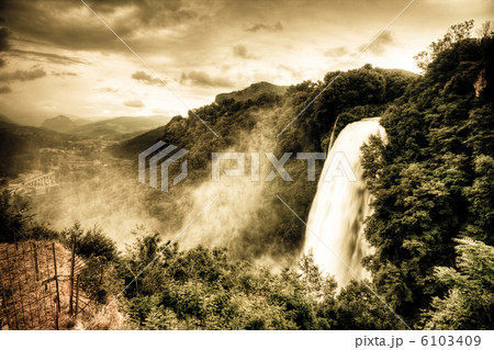 Marmore waterfalls 6103409