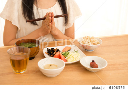 和食と女性 6108576