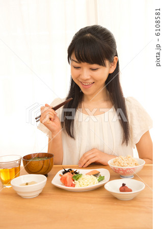 和食と女性 6108581