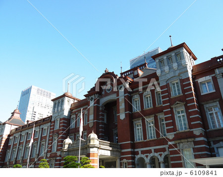 保存復原工事後の東京駅 6109841