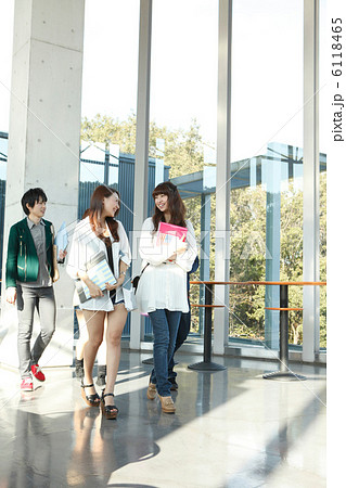 大学生キャンパスイメージ 6118465