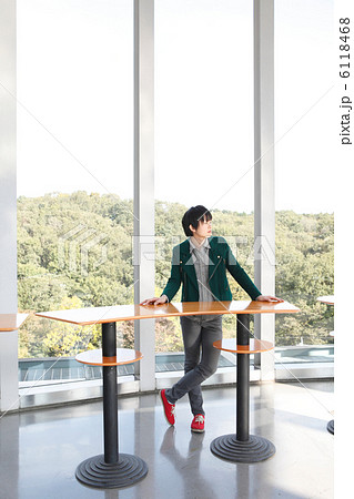 大学生キャンパスイメージ 6118468