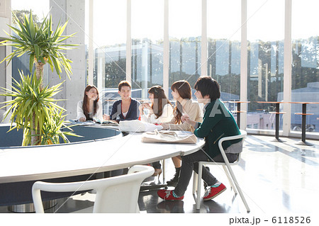 大学生キャンパスイメージ 大学生キャンパスイメージ 6118526