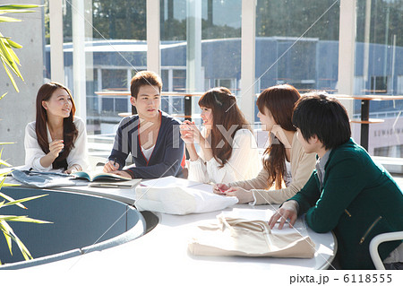 大学生キャンパスイメージ 6118555