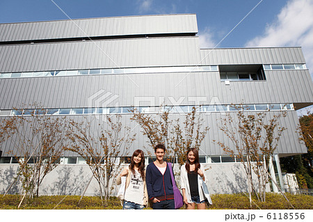 大学生キャンパスイメージ 6118556