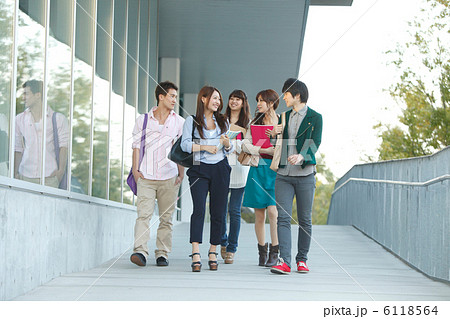 大学生キャンパスイメージ 6118564