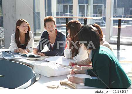 大学生キャンパスイメージ 6118654