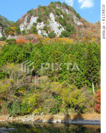 香落渓(夫婦山)の紅葉「室生赤目青山国定公園」 香落渓(夫婦山)の紅葉「室生赤目青山国定公園」 6119810