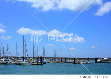 沖縄　宜野湾港マリーナ 6120450