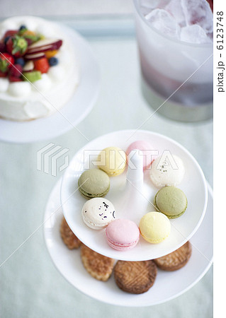 お菓子とケーキ お菓子とケーキ 6123748