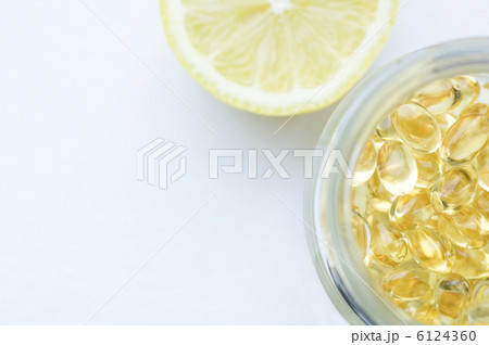 サプリメントとレモン サプリメントとレモン 6124360