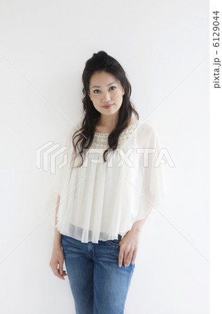 女性のポートレート 6129044