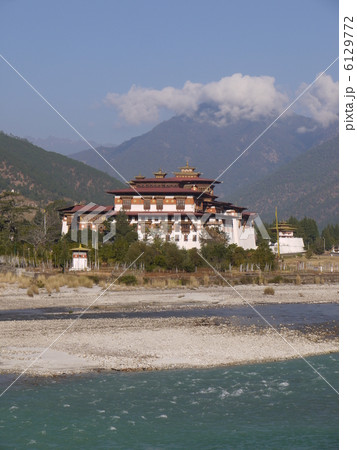 プナカ･ゾン 6129772