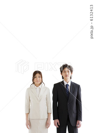 ビジネスマンとビジネスウーマン 6132413