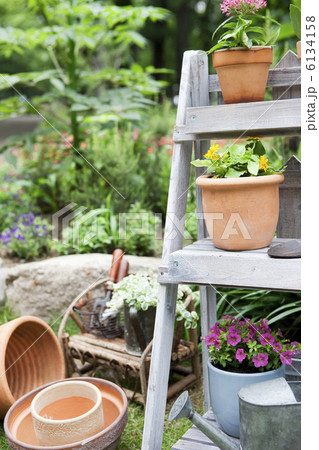 植木鉢とガーデニング用品 植木鉢とガーデニング用品 6134158