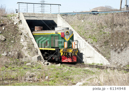Amtrak locomotive to move the car moves out of the tunnel Amtrak locomotive to move the car moves out of the tunnel 6134948