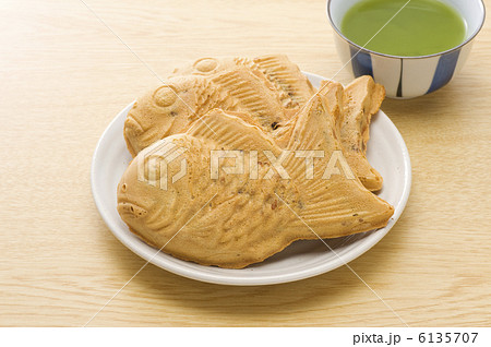 たいやきとお茶 たいやきとお茶 6135707