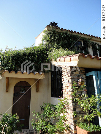 石と緑の家 6137947