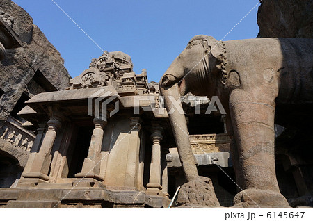 エローラ石窟カイラーサナータ寺院(第16窟) エローラ石窟カイラーサナータ寺院(第16窟) 6145647