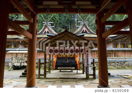 丹生都比売神社楼門より第一〜四殿 丹生都比売神社楼門より第一〜四殿 6150169