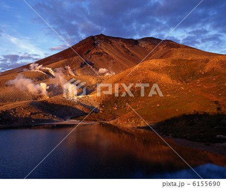 夕映えの旭岳（北海道・大雪山） 6155690