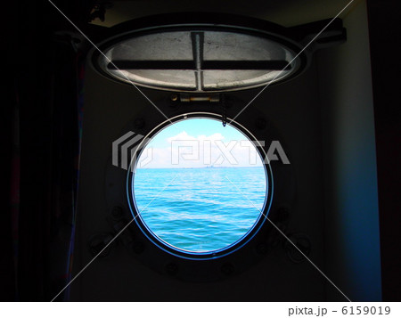 小笠原丸の窓からの景色 小笠原丸の窓からの景色 6159019